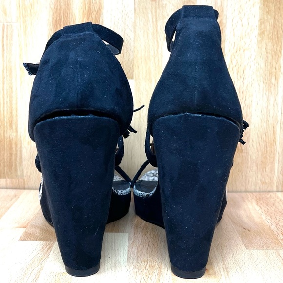 Ashley Stewert heels - Picture 4 of 6